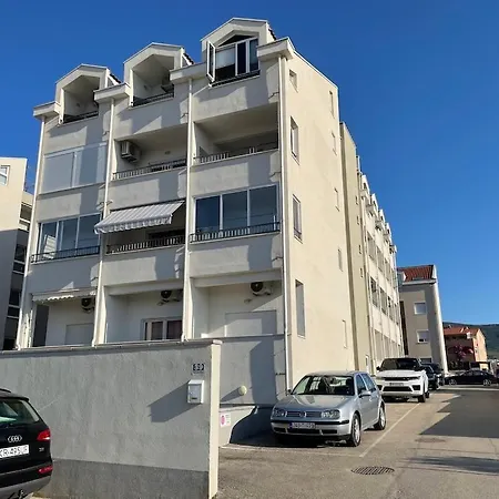 Apartman Green * Kastela