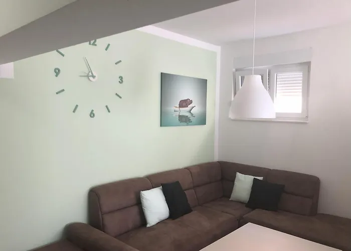 Apartment Apartman Green Kaštela