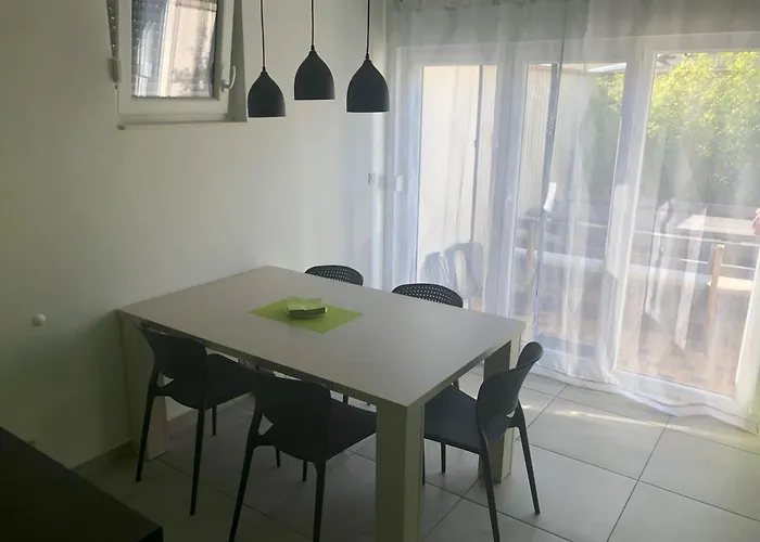 Apartment Apartman Green