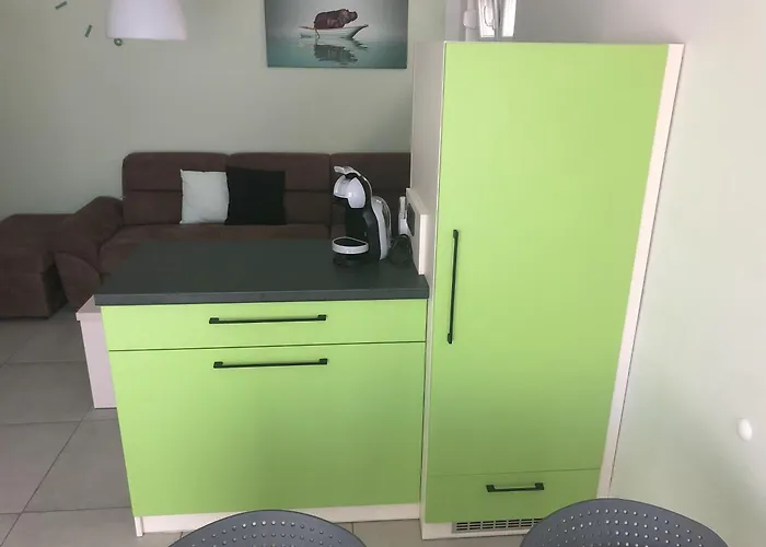 Apartment Apartman Green Kaštela